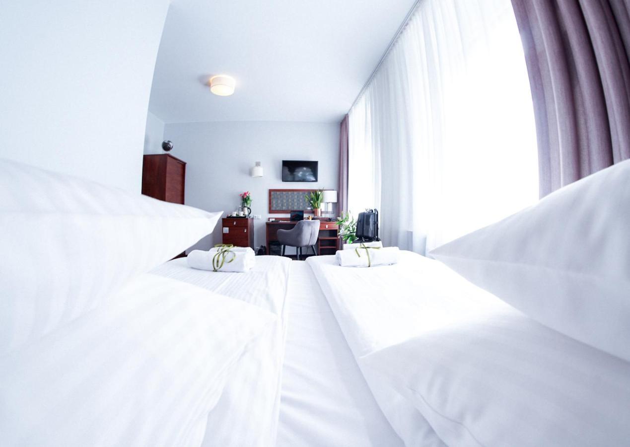 City Center Rooms Piotrkowska 91 Lodz  Ngoại thất bức ảnh