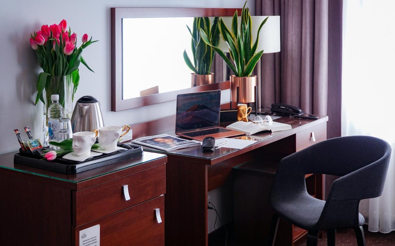 City Center Rooms Piotrkowska 91 Lodz  Ngoại thất bức ảnh